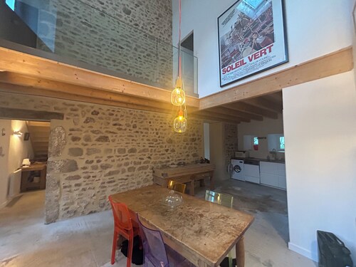 Maison au coeur d'un village médiéval