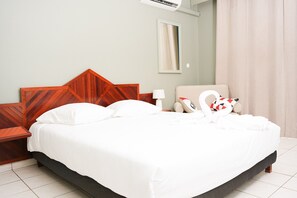 Iron/ironing board, free WiFi - L'Hôtel Du Fleuve Sinnamary (Sinnamary)