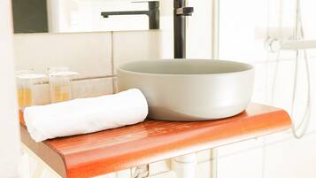 Såpe, sjampo og toalettpapir