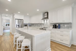 Fridge, microwave, oven, stovetop - Oceanfront, Renovated w/ screened porch & community pool - 33 Beach Club (Isle Of Palms)