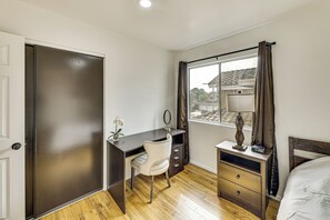 5 chambres, bureau, fer et planche à repasser, Wi-Fi