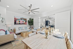 Interior - Orbit Oasis 10/10 Heated Pool/Spa En suites Beach Access/Golf coarse (Cocoa Beach)