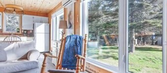 Hôtel à la maison - Chalet du Boisé avec spa