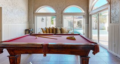 Town of Ocean View pet friendly house with a private pool!