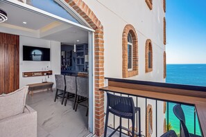 Interior - Charming beach apartment with pool and beach access, full kitchen and WiFi (Puerto Vallarta)