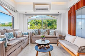 TV - Charming beach apartment with pool and beach access, full kitchen and WiFi (Puerto Vallarta)