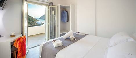 2 bedrooms, iron/ironing board, travel cot, free WiFi