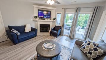 TV, fireplace, DVD player