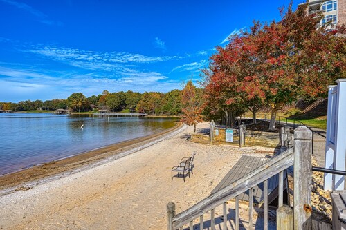 Spacious condo with on-site pools, sandy beach, sports courts, & golf