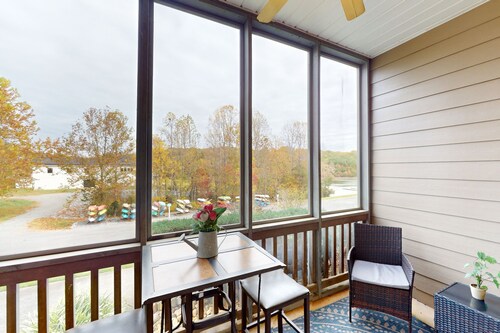 Spacious condo with on-site pools, sandy beach, sports courts, & golf