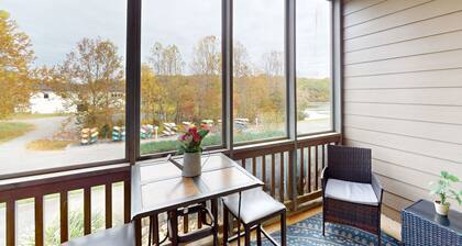 Spacious condo with on-site pools, sandy beach, sports courts, & golf