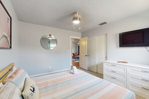 3 chambres, bureau, fer et planche à repasser, accès Internet