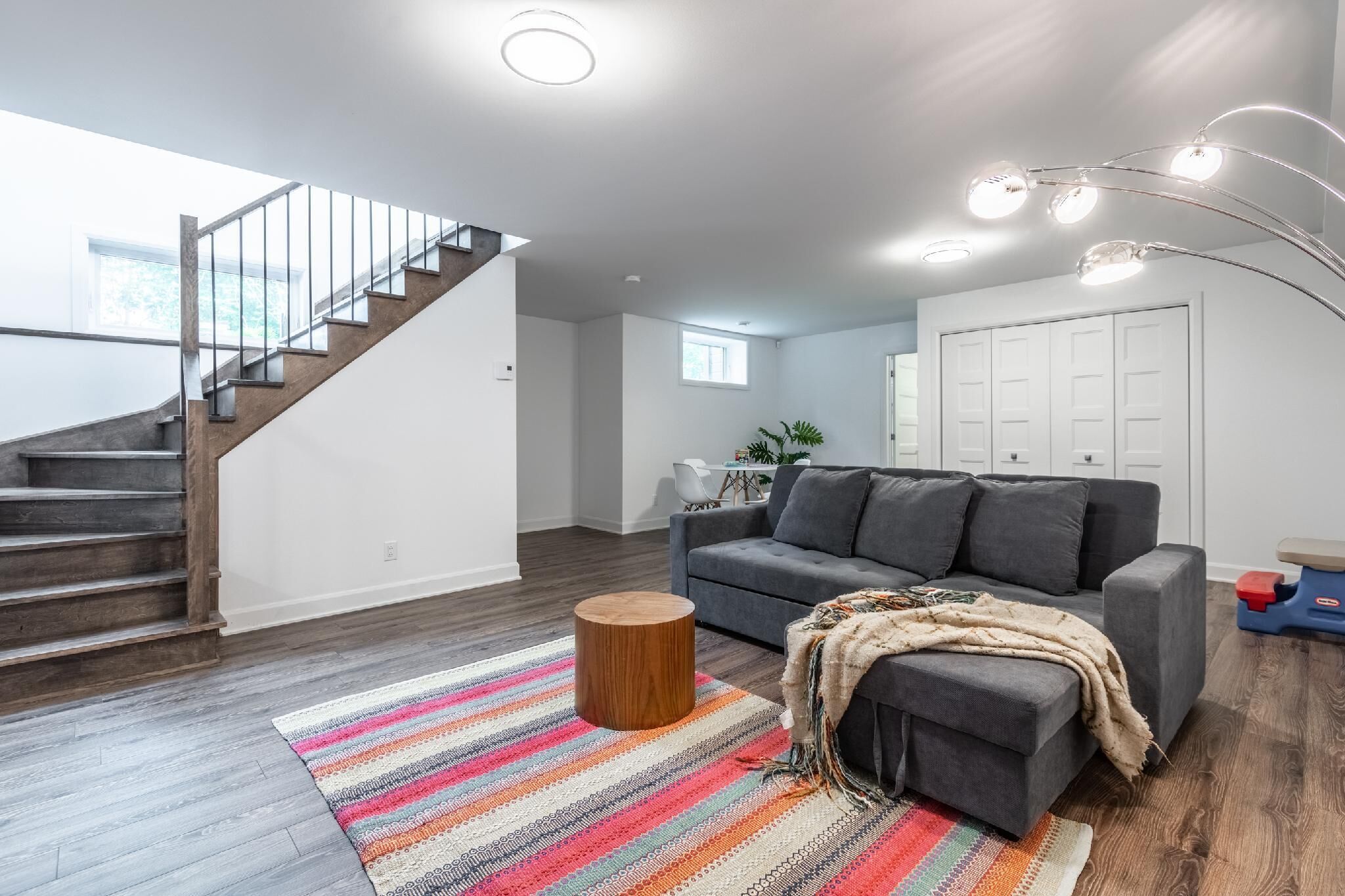 Smart TV, fireplace, video games