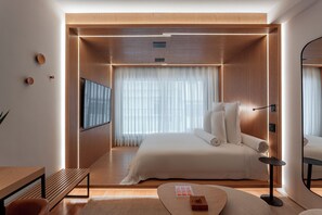 Chambre Double Deluxe | Literie de qualité supérieure, articles gratuits dans le mini-bar