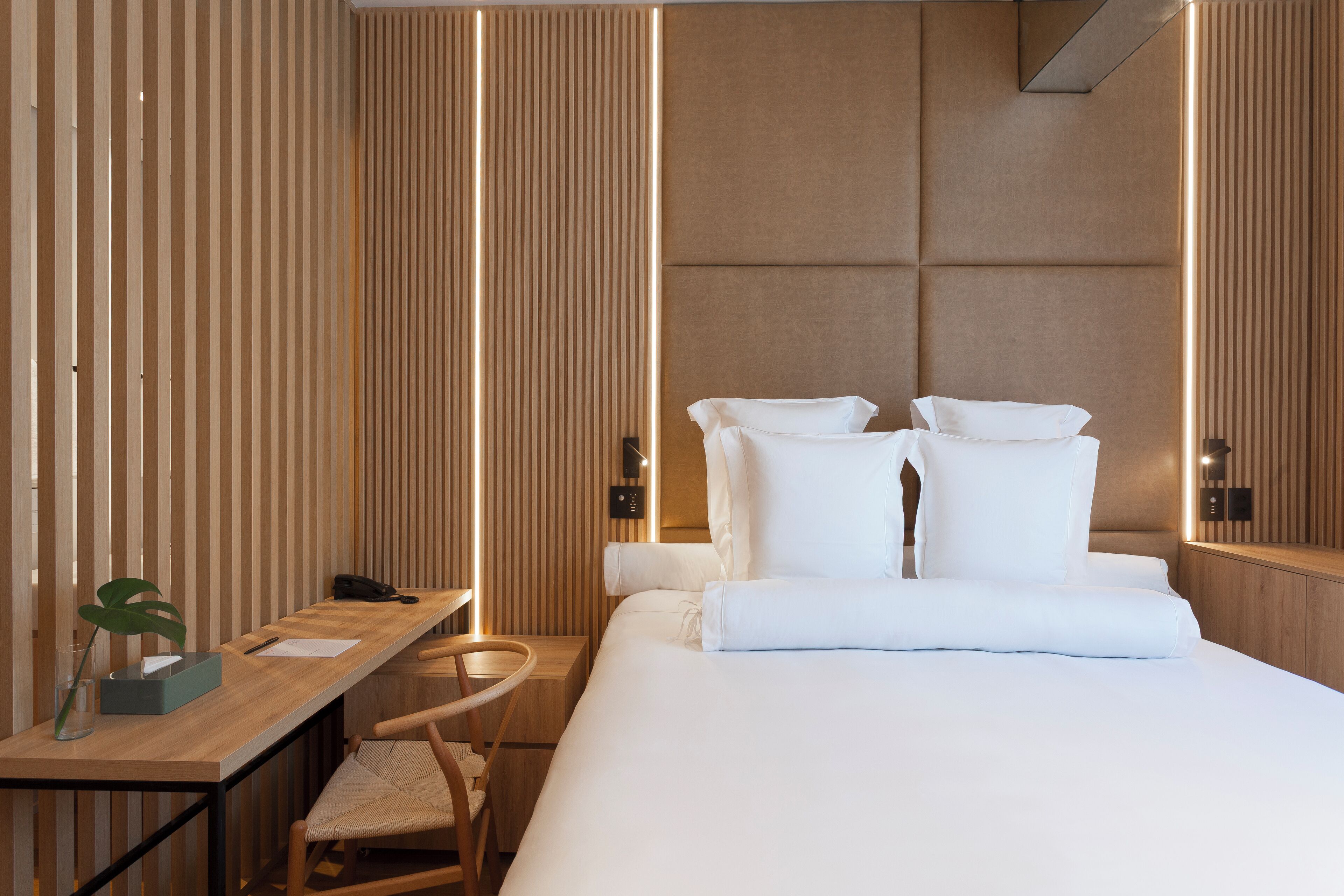 Deluxe Studio Suite | Premium bedding, in-room safe, blackout drapes, free WiFi