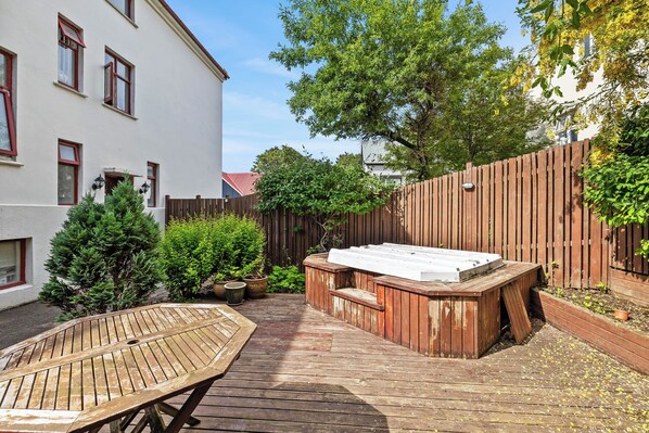 公寓, 1 間臥室 | 室外 Spa 池