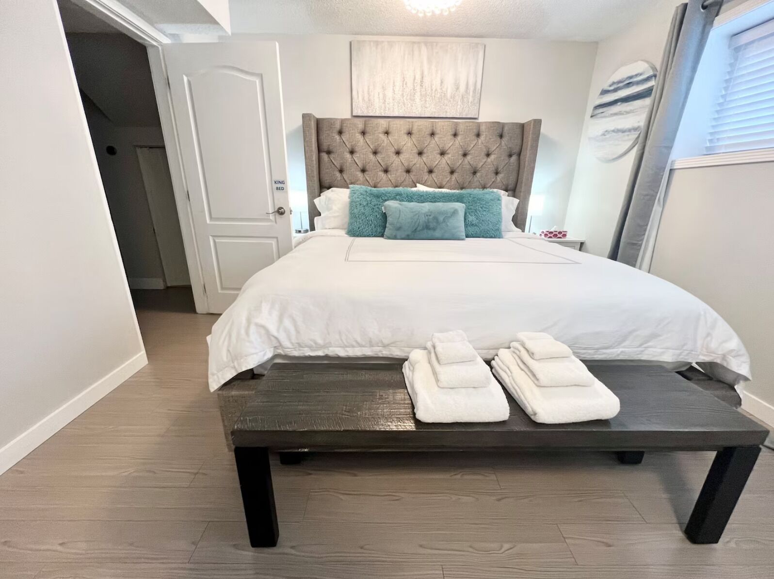 8 bedrooms, in-room safe, desk, iron/ironing board