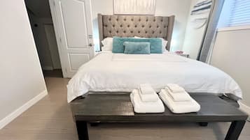 8 bedrooms, in-room safe, desk, iron/ironing board