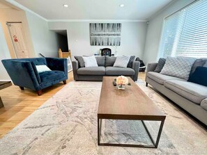 Smart TV, video games