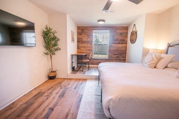 2 habitaciones, tabla de planchar con plancha, internet y ropa de cama 