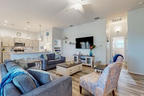 TV - Coastal 3 bedroom beach home with large patio, perfect for lounging (Rockport)