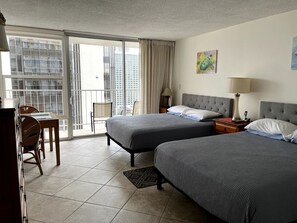 Iron/ironing board, free WiFi, bed sheets - Central Waikiki Studio w/ Balcony, 5-Min to Beach (Honolulu)