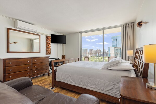 Desk, iron/ironing board, free WiFi, bed sheets