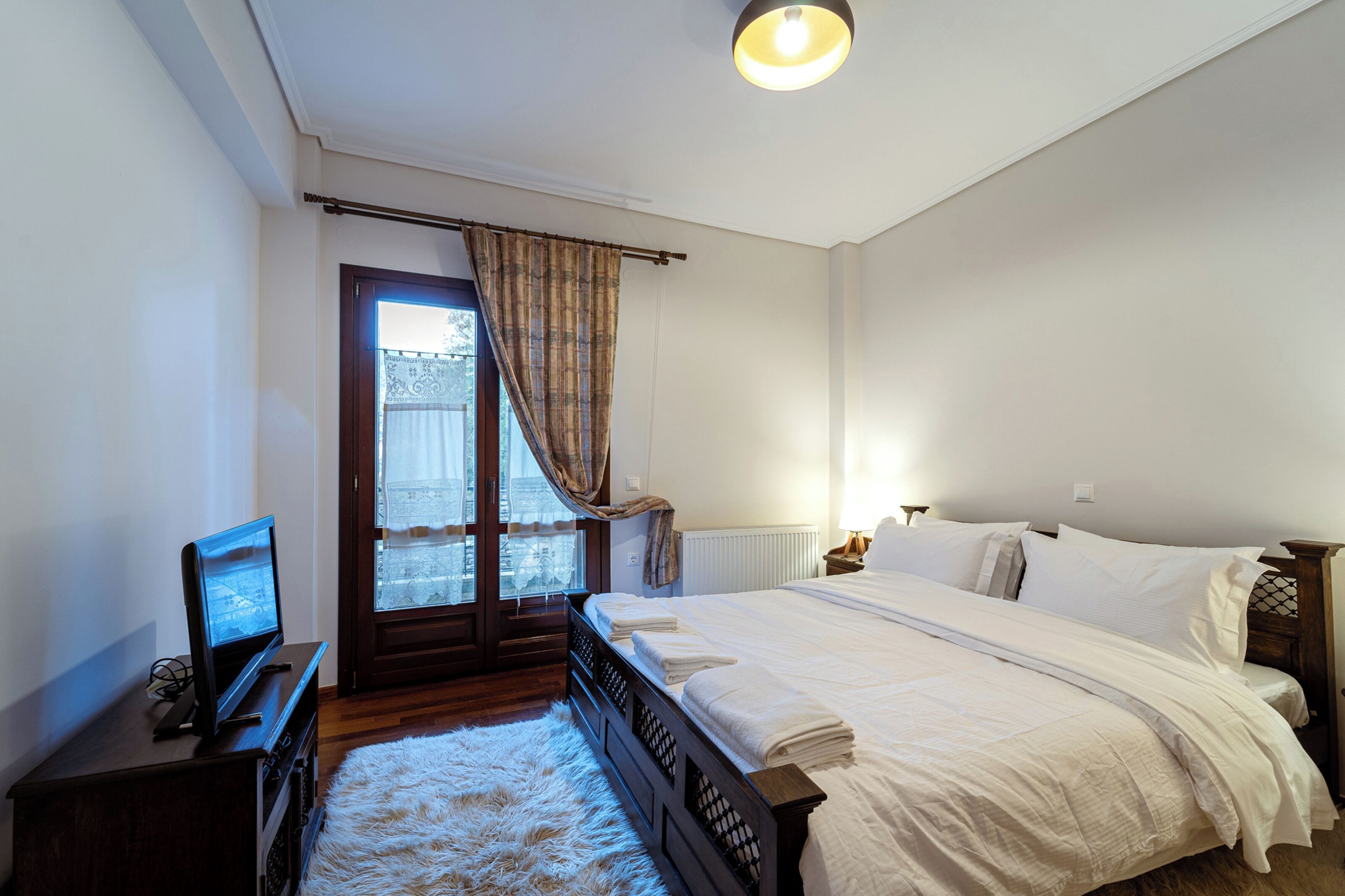 1 chambre, fer et planche à repasser, lit parapluie, Wi-Fi gratuit