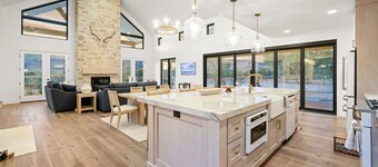 Zion Riverfront Farmhouse