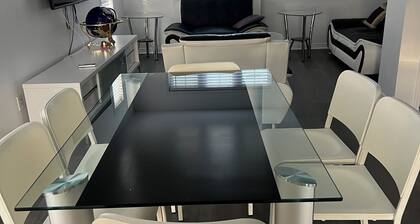 Confortable Sunny Sky