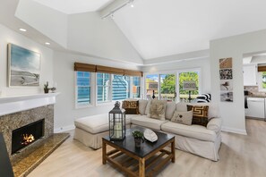 TV, fireplace, offices