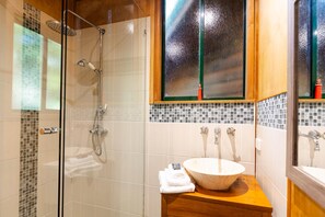 Shower, hair dryer, towels - TreeTops by the Sea (Bingil Bay)