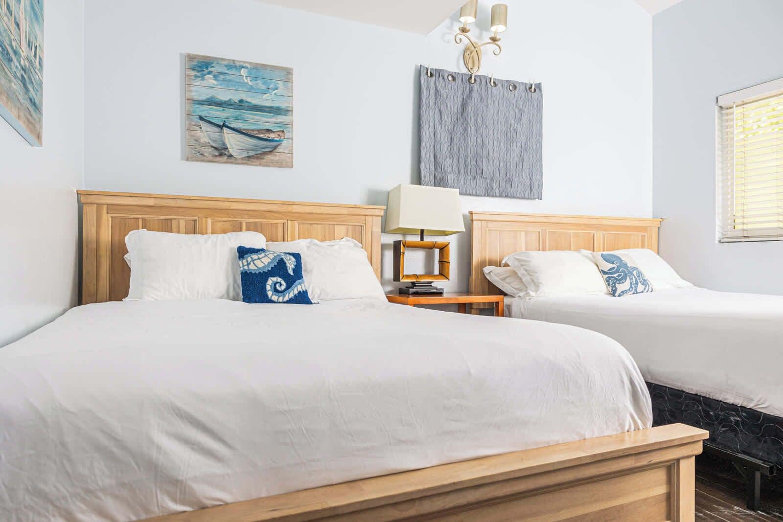 3 bedrooms, desk, iron/ironing board, WiFi