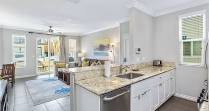 Newport Beach Retreat Steps to Sand, Boardwalk and Pier