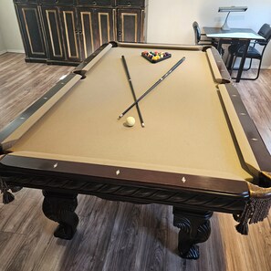 Game room - So much Fun! Spacious Home with Amenities Galore! Pool Table, Hot-Tub, Poker
 (Flagstaff)