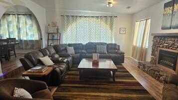 Smart TV, fireplace, DVD player, books