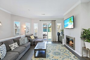 TV, fireplace, offices