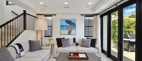 Télévision, espaces bureaux