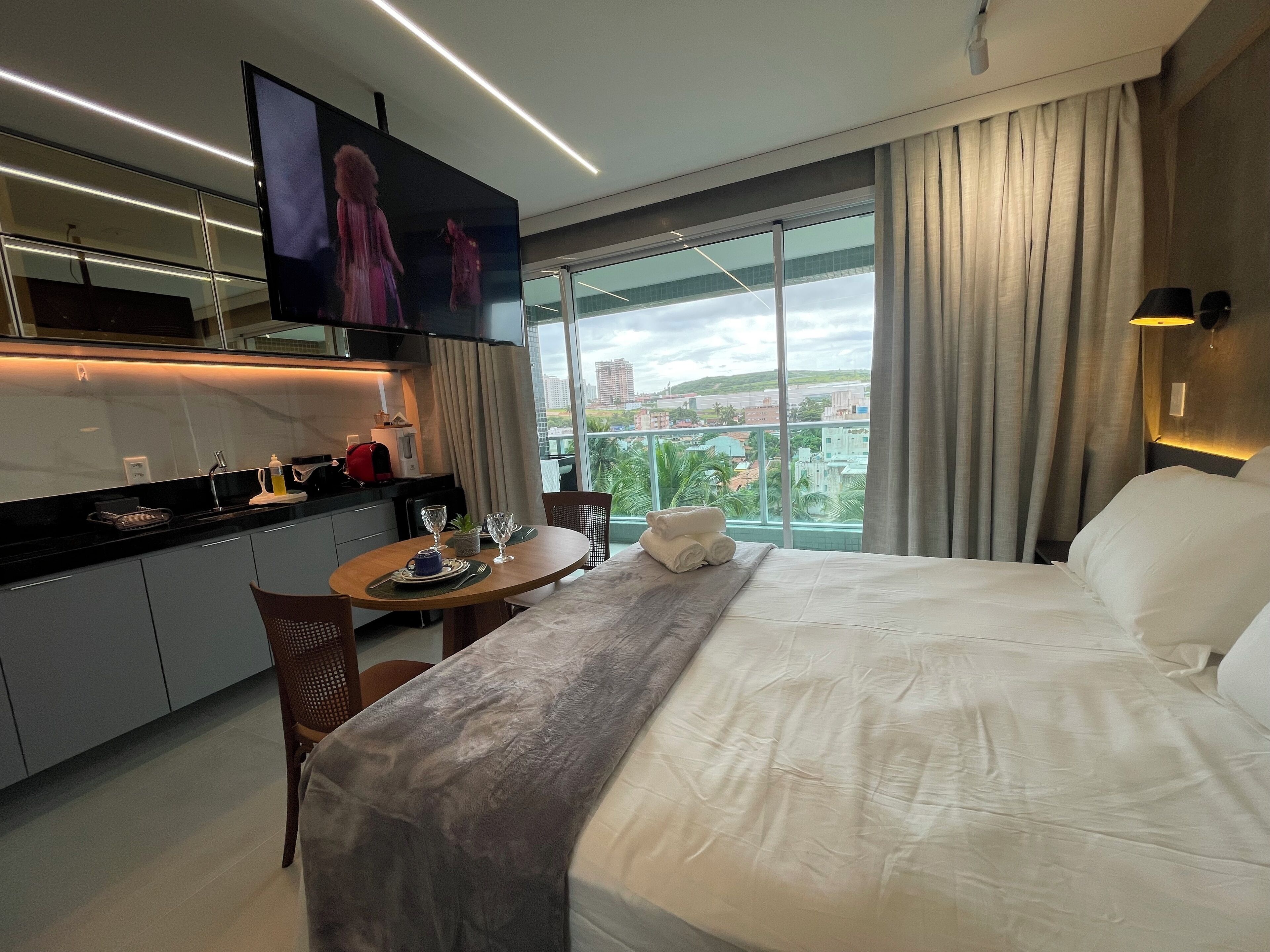 Quarto conforto, sacada, vista para o mar | Wi-Fi de cortesia