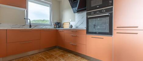 Fridge, microwave, oven, dishwasher