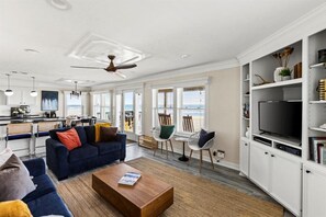 Smart TV, fireplace, DVD player, books