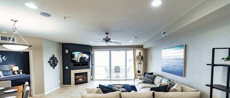 TV, fireplace