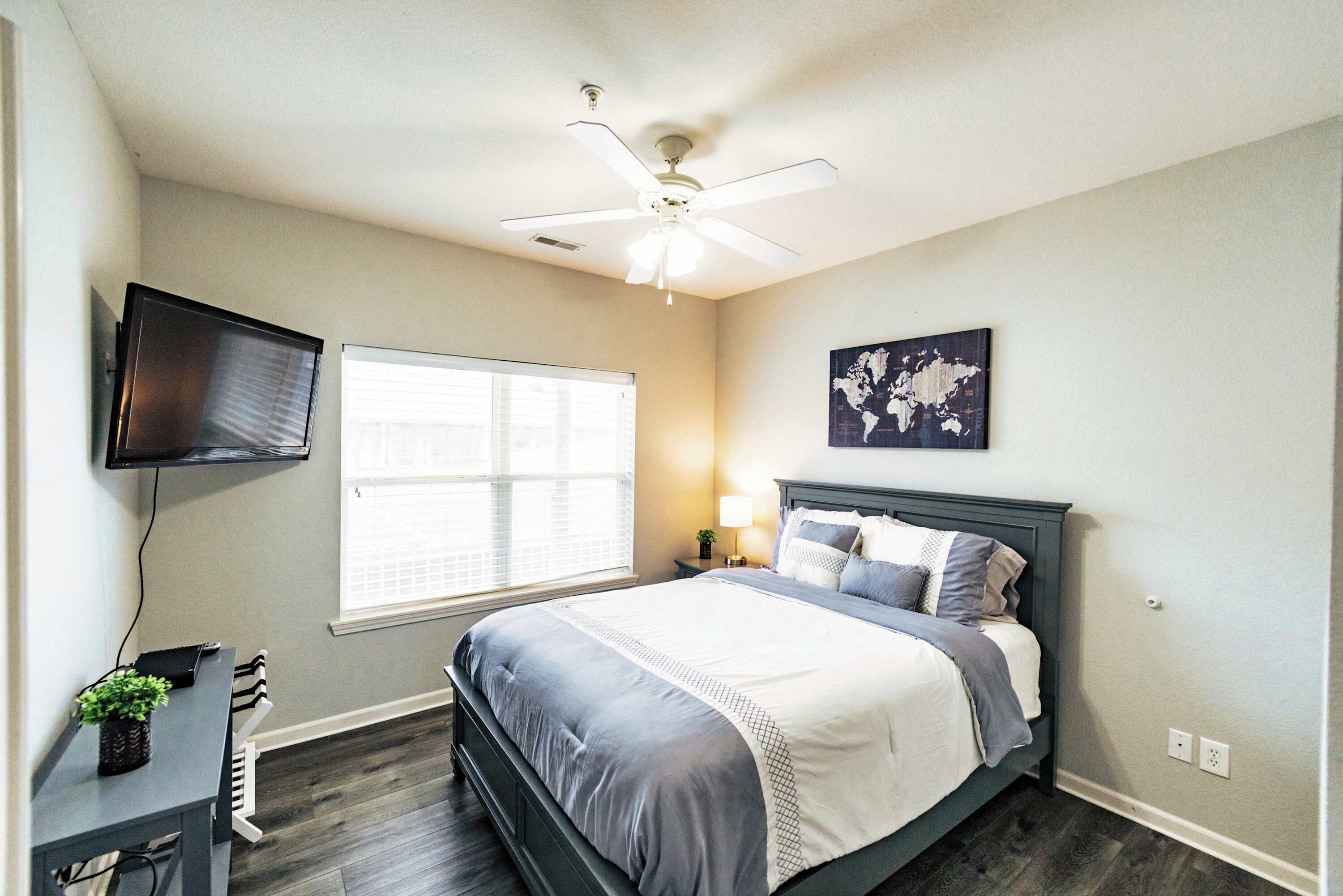 3 bedrooms, iron/ironing board, travel crib, WiFi