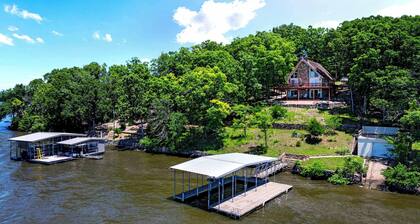 Boondock Bliss - Lakefront, private dock sleeps 15!