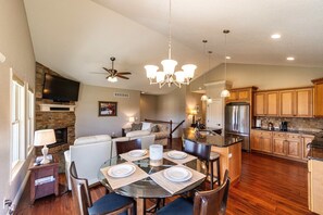 Interior - Fairway to Heaven in Old Kinderhook | Golf (Camdenton)