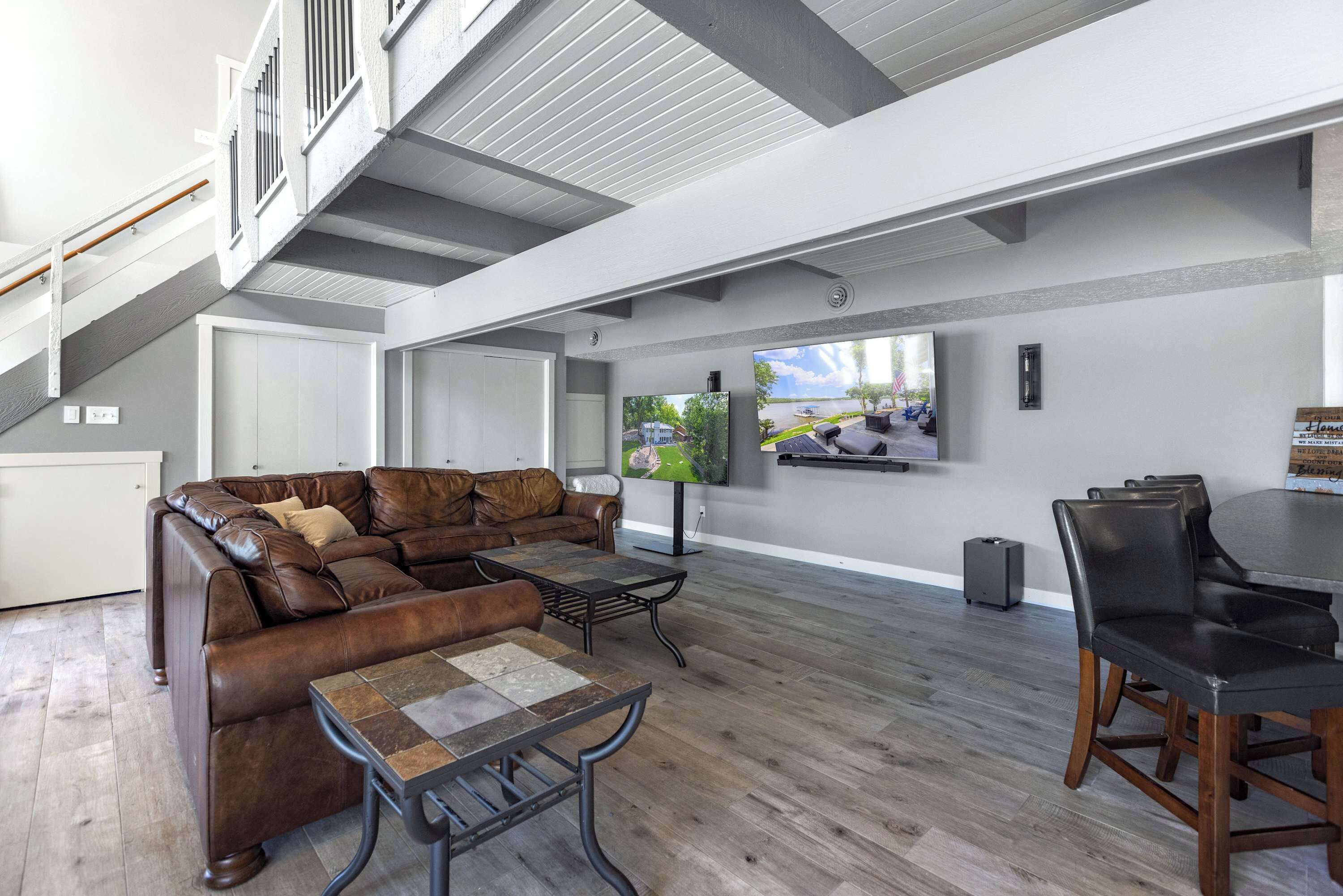 TV, offices
