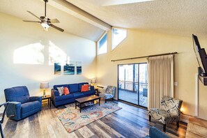 Unclassified image, 4 of 45, button