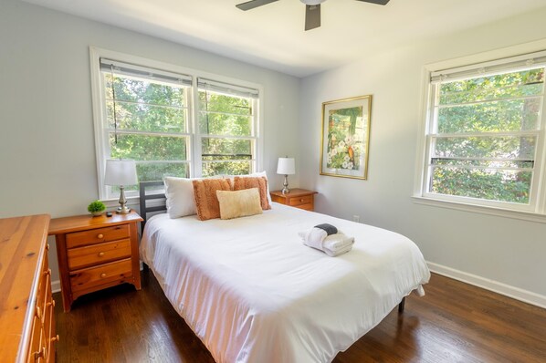 4 chambres, accès à Internet, literie fournie