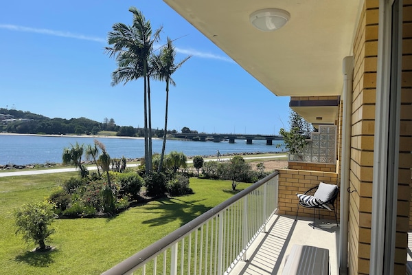 Balcony view of Missingham bridge & Serpentine beach