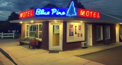 Blue Pine Motel